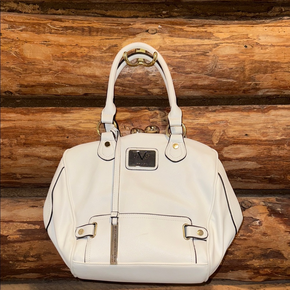 😍Gorgeous Versace V 1969 White Gold and Black Kisslock Elegant White Handbag